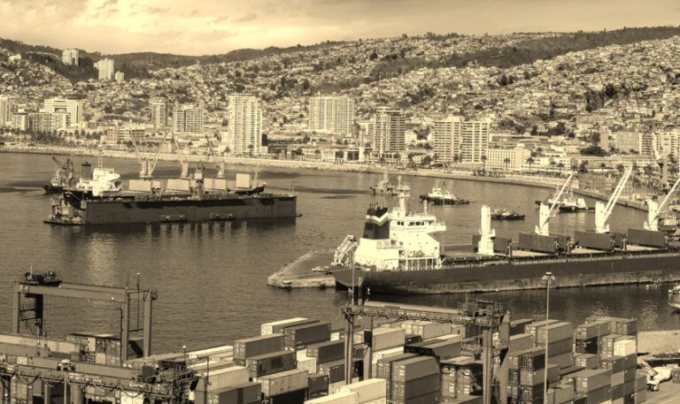 “La Valparaíso” y “La Esmeralda”: Los antecedentes de las primeras cooperativas creadas en Chile “La Valparaíso” y “La Esmeralda”: Los antecedentes de las primeras cooperativas creadas en Chile