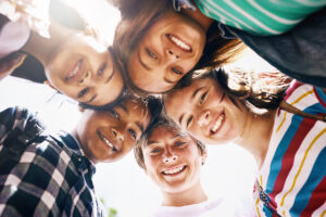 Los jóvenes y las cooperativas: un nuevo informe busca reforzar los vínculos entre los jóvenes y el movimiento cooperativo