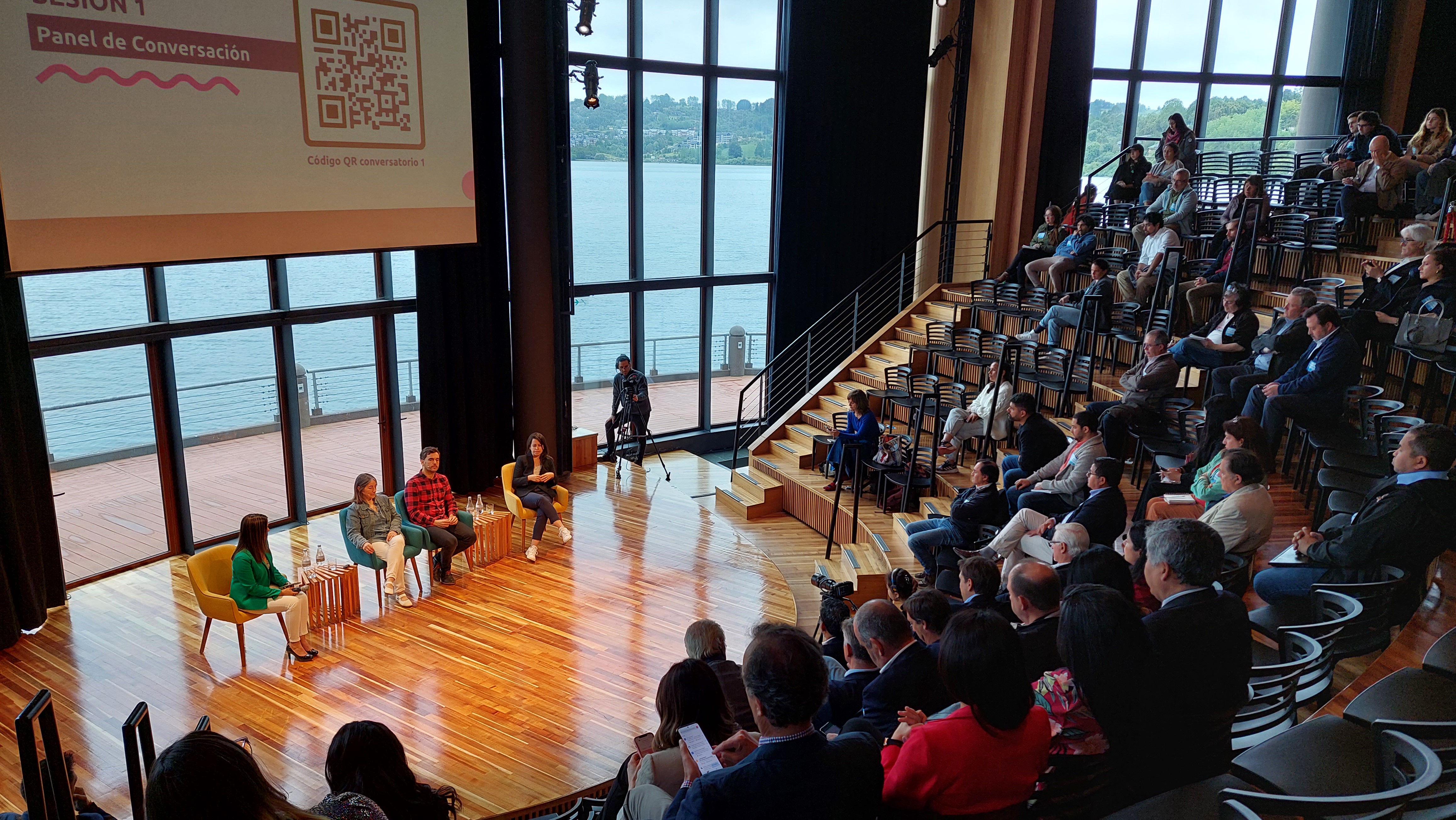 Seminario Internacional de Cooperativas en Frutillar abordó la asociatividad y el emprendimiento en la región de Los Lagos