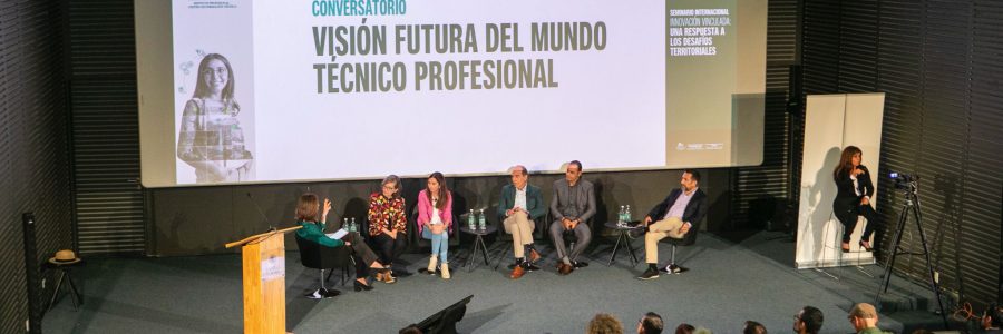 Asociación Nacional de Cooperativas de Chile participa de seminario internacional del IP – CFT de la Universidad Santo Tomás