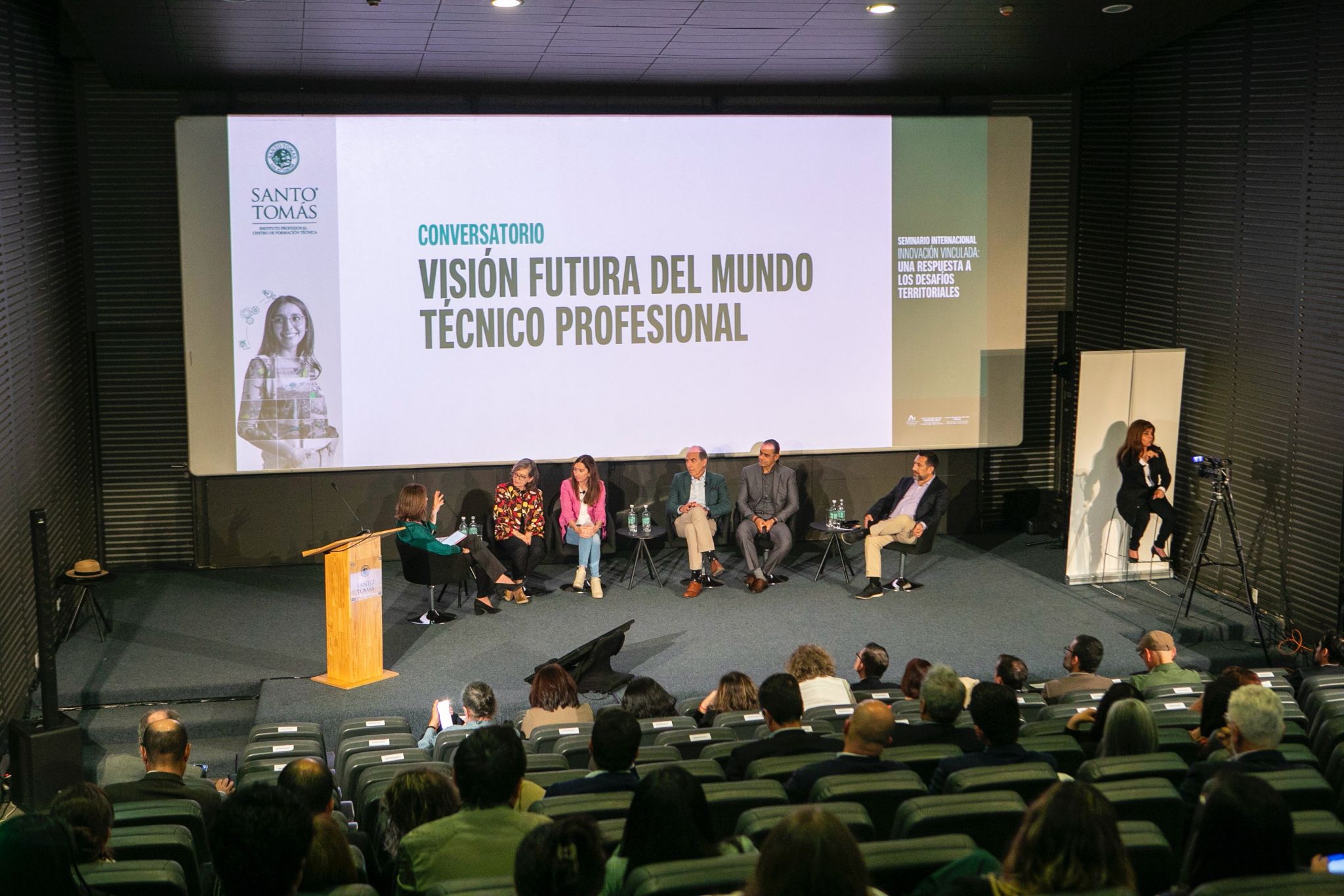 Asociación Nacional de Cooperativas de Chile participa de seminario internacional del IP – CFT de la Universidad Santo Tomás