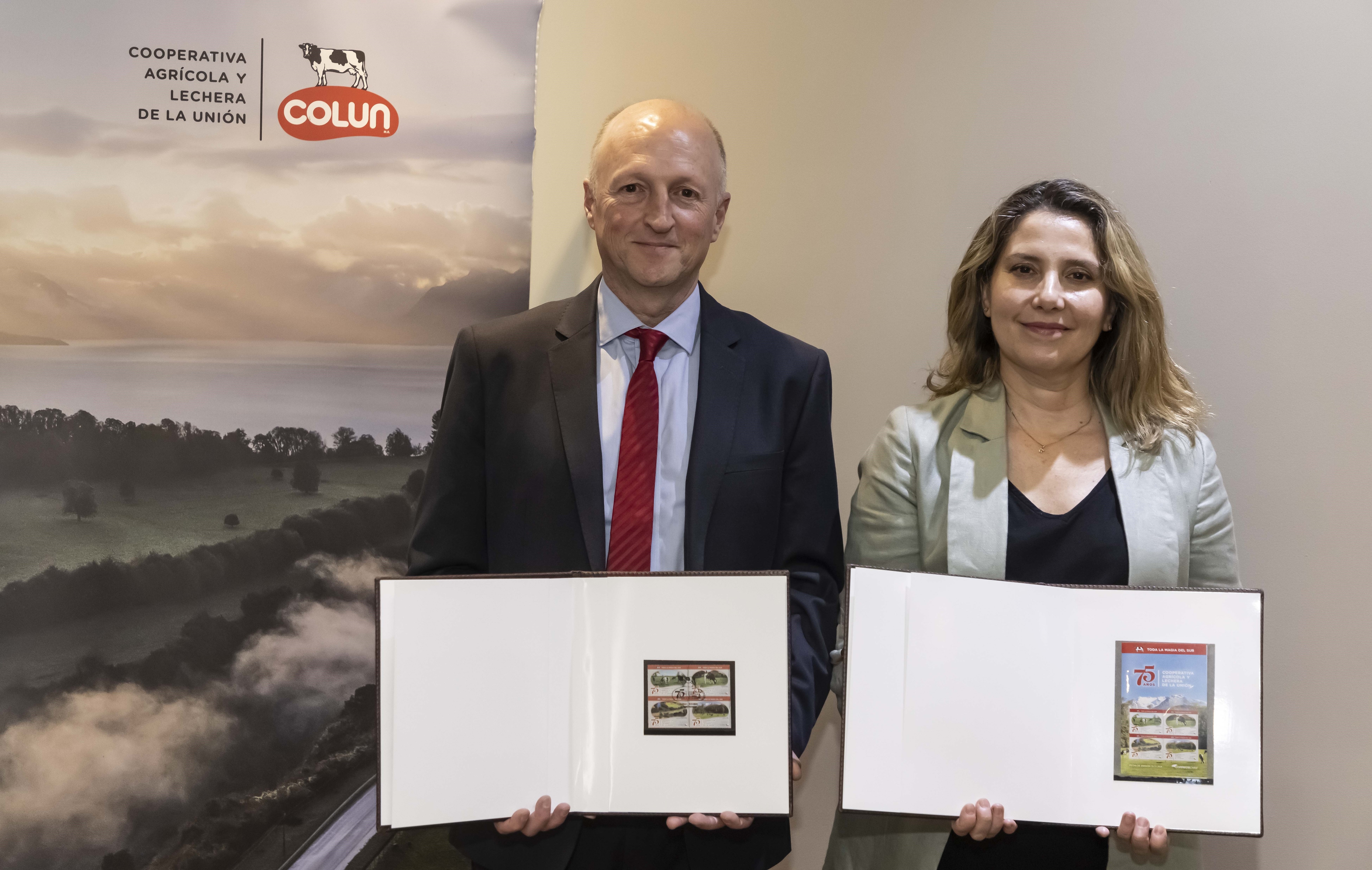 COLUN celebra 75 años con emisión postal conmemorativa