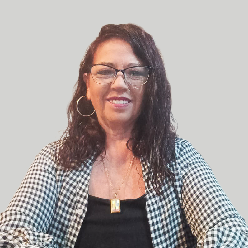 5 Asistente Administrativa - Magaly Silva Bucarei