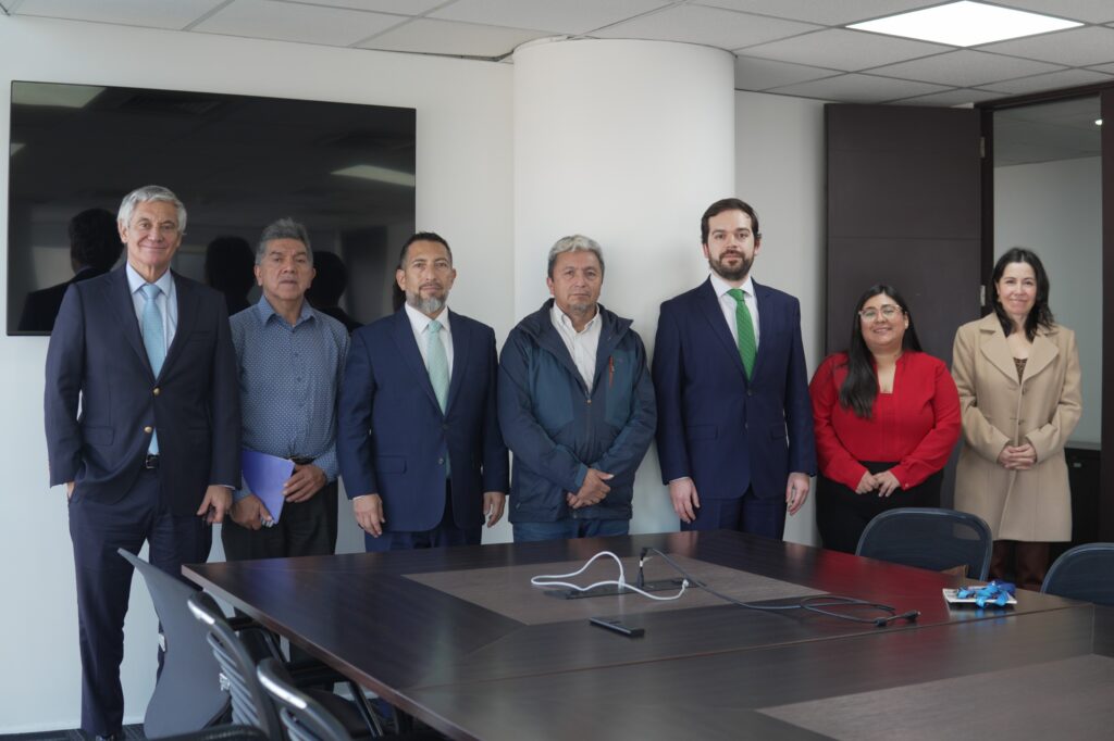 ANCCh y nueva autoridad de DAES sostienen primera reunión de trabajo para fortalecer el desarrollo del cooperativismo en Chile